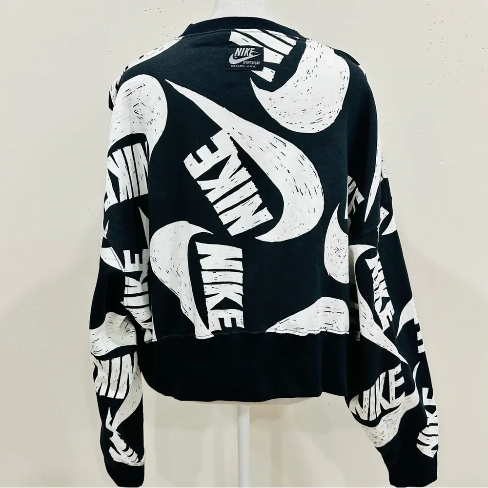 Nike Women Icon Clash Black/White Fleece Crop Crew Pullover‎ Size S